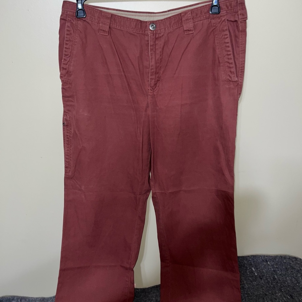 Columbia Sportswear Straight Leg Jean Size 40 x 32